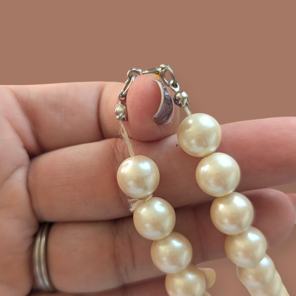 Vintage Art Deco Style Avon Necklace - Picture 2 of 8